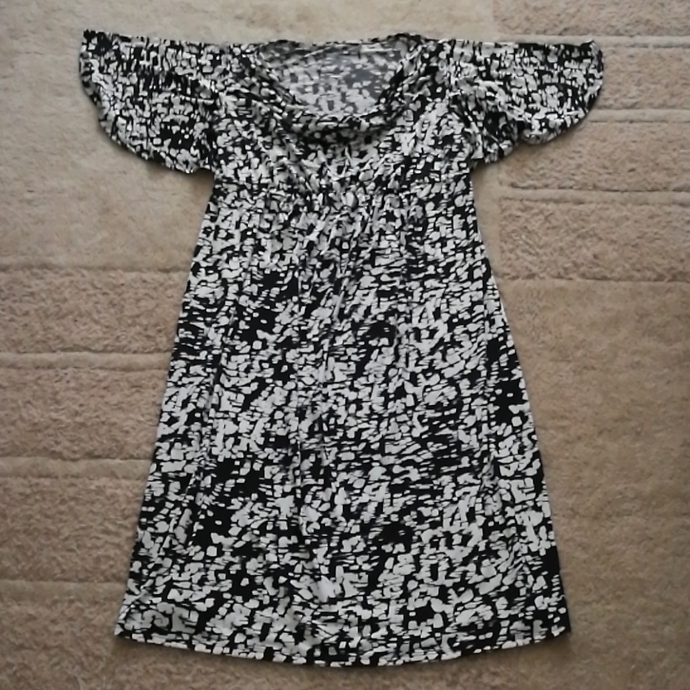 Liz Lange Maternity dress size small